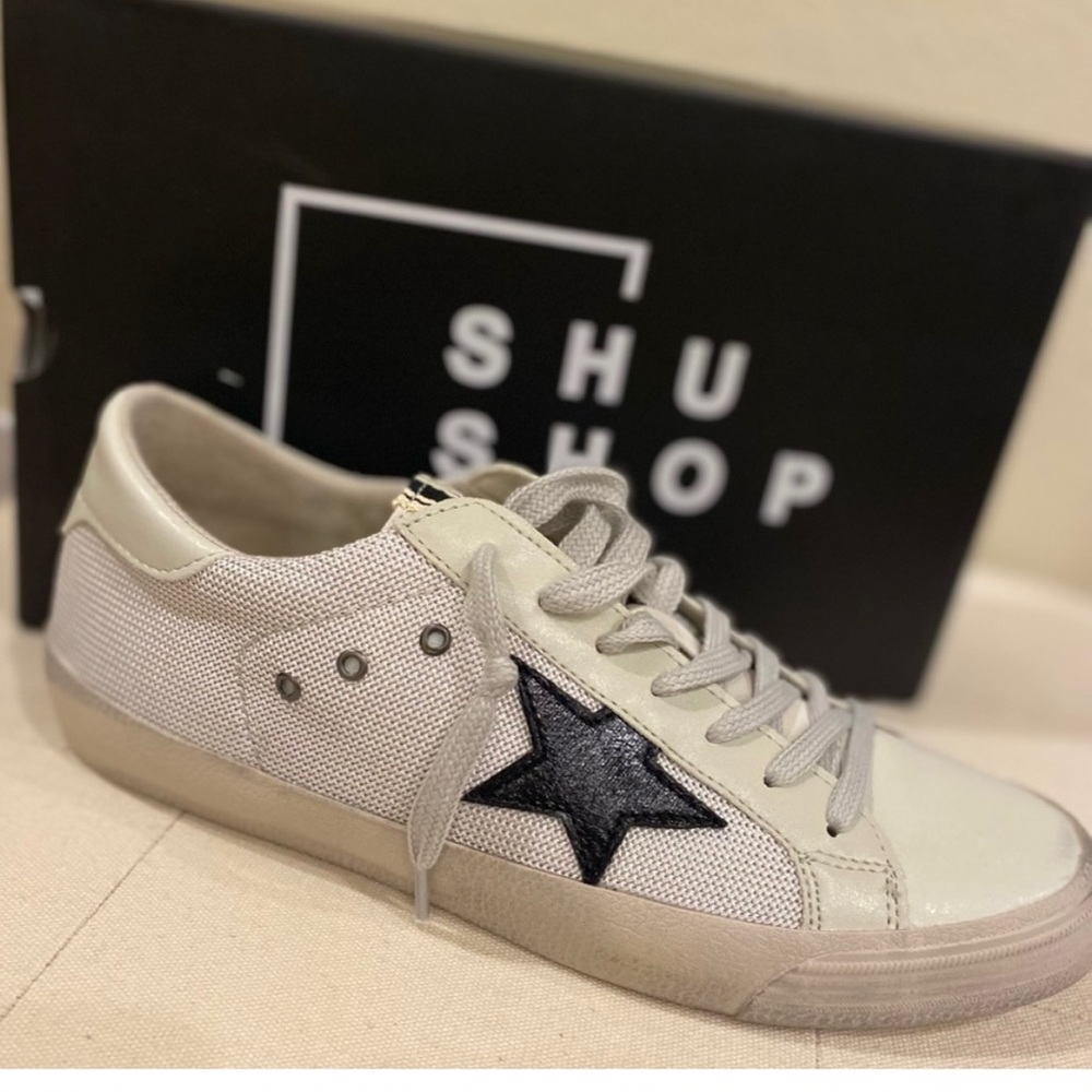 Shu Shop Pilar Beige sneakers size 8.5